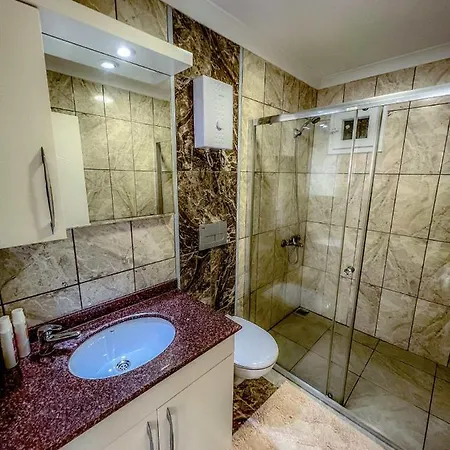 Spacious Flat At The Pool, Huge Balcony, 2 Bedroom *